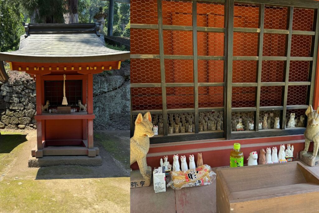 小さな社にずらりと並ぶ狐像が印象的な稲荷神社