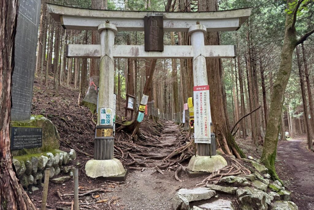 石造りの一の鳥居