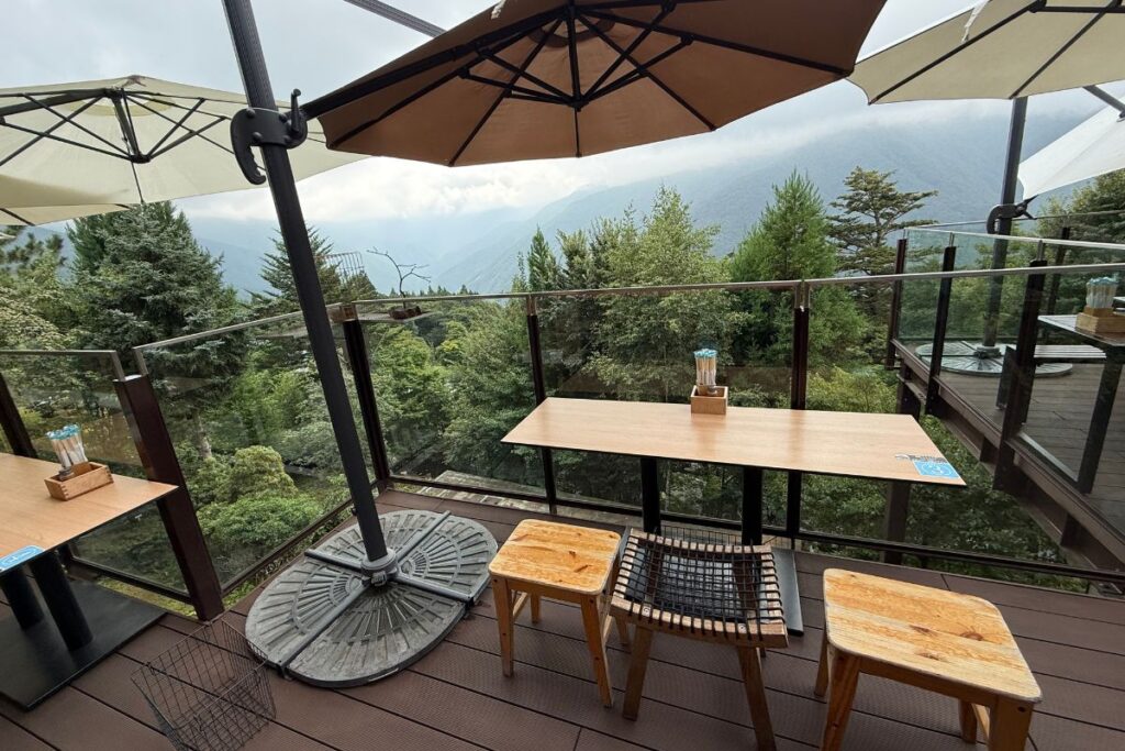 テラス席と景色